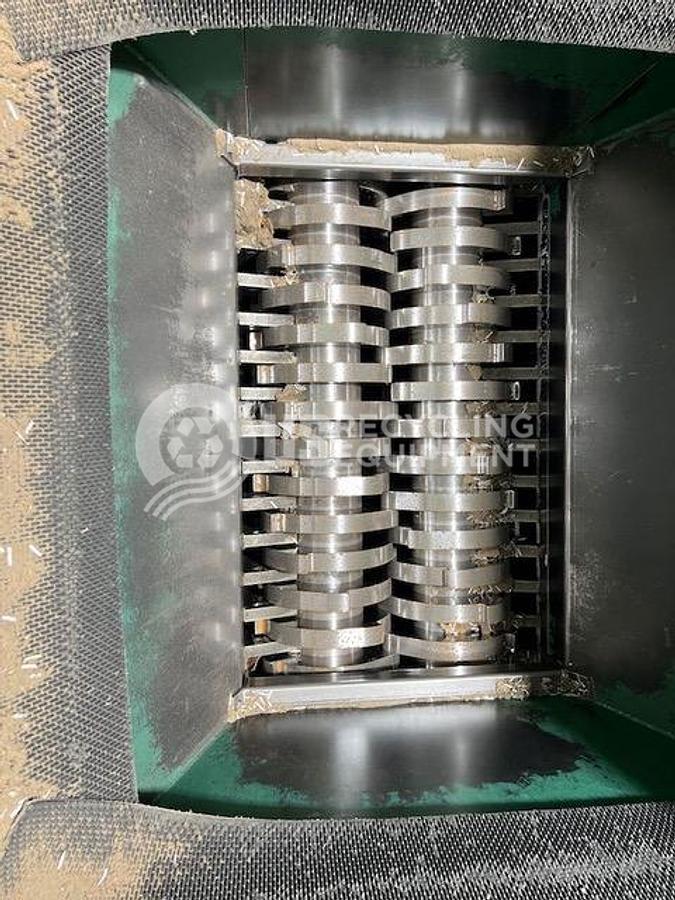 Used SSI M-85E Dual Shaft with Conveyors