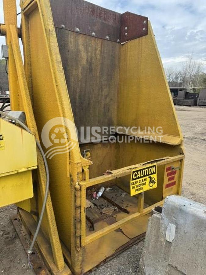 Used Unknown Manufacturer Used 3,000 lb. Hydraulic Gaylord Tippers