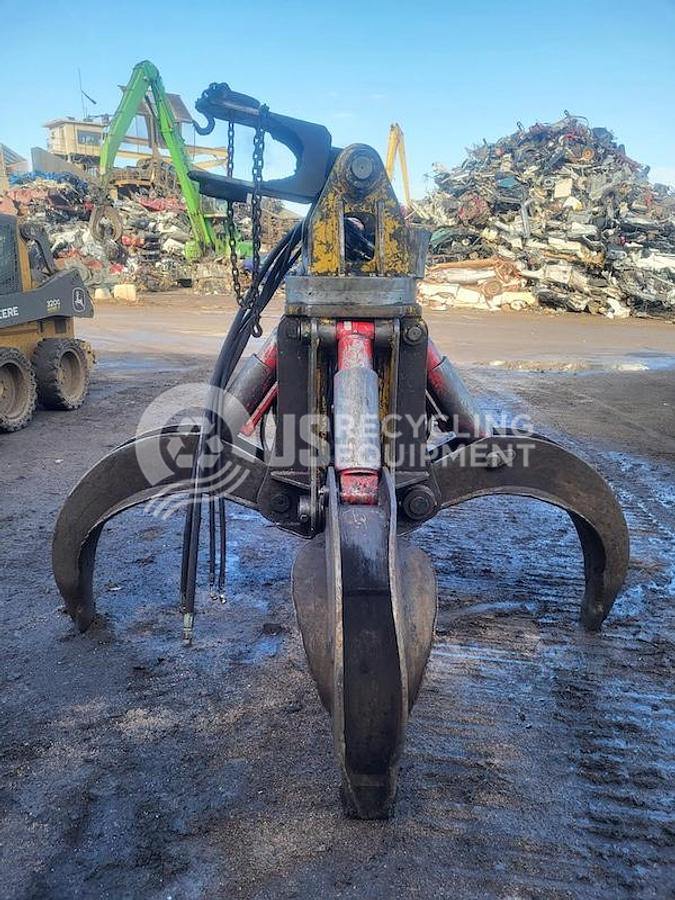 Used Young Industries Two (2) LO100B Orange Peel Grapples