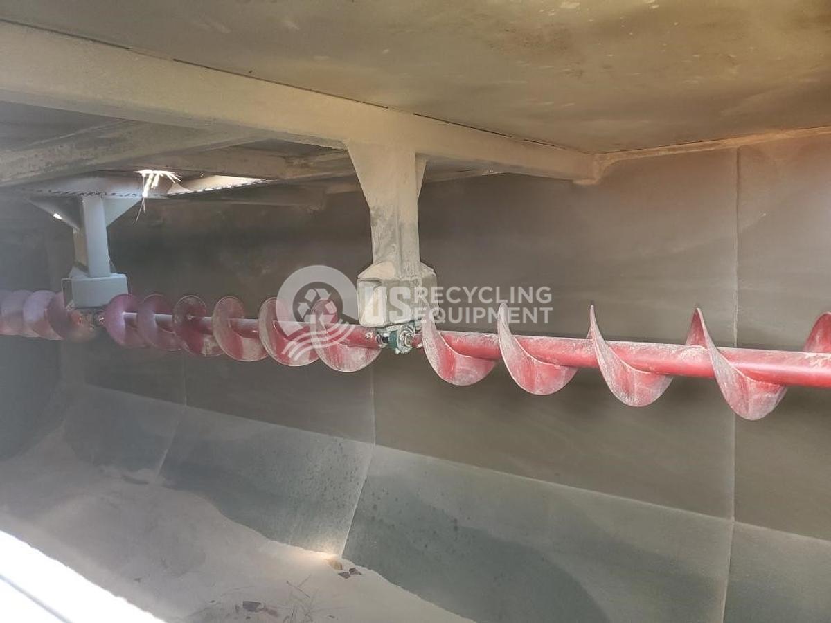 Used Unknown Manufacturer: Used Two (2) 30 Yard Receiver Boxes w/Augers