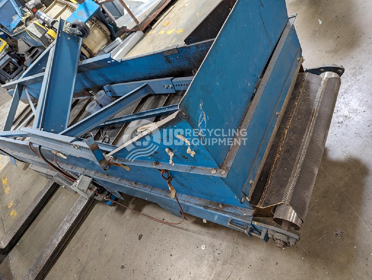 Used New London 14' Infeed Conveyor