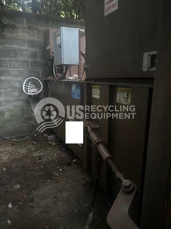 Used SP Industries CP-2102 w/32 Yard Box