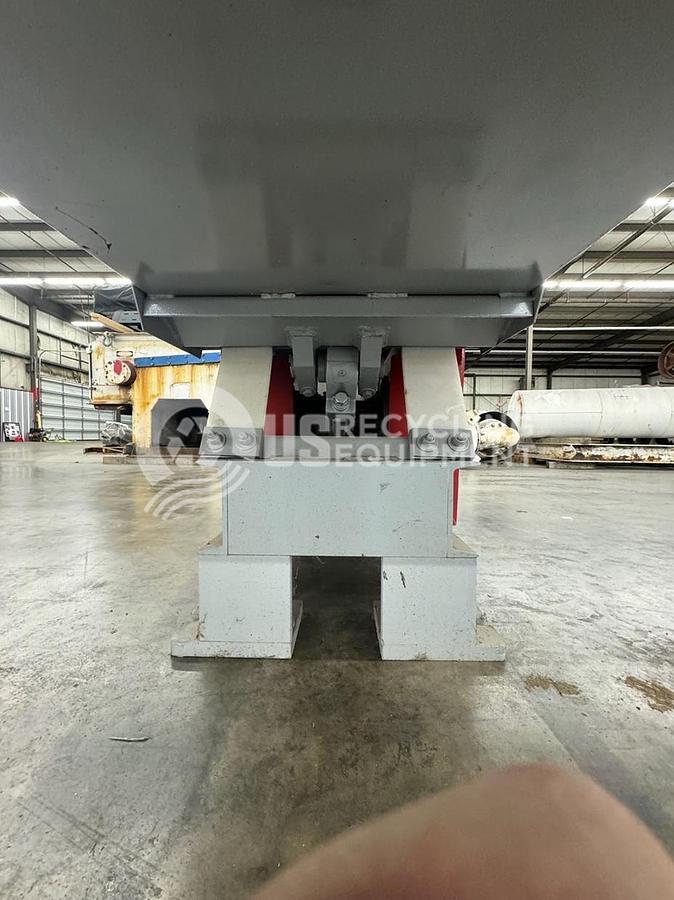 Used Unknown Manufacturer: Used Two (2) Vibratory Conveyors