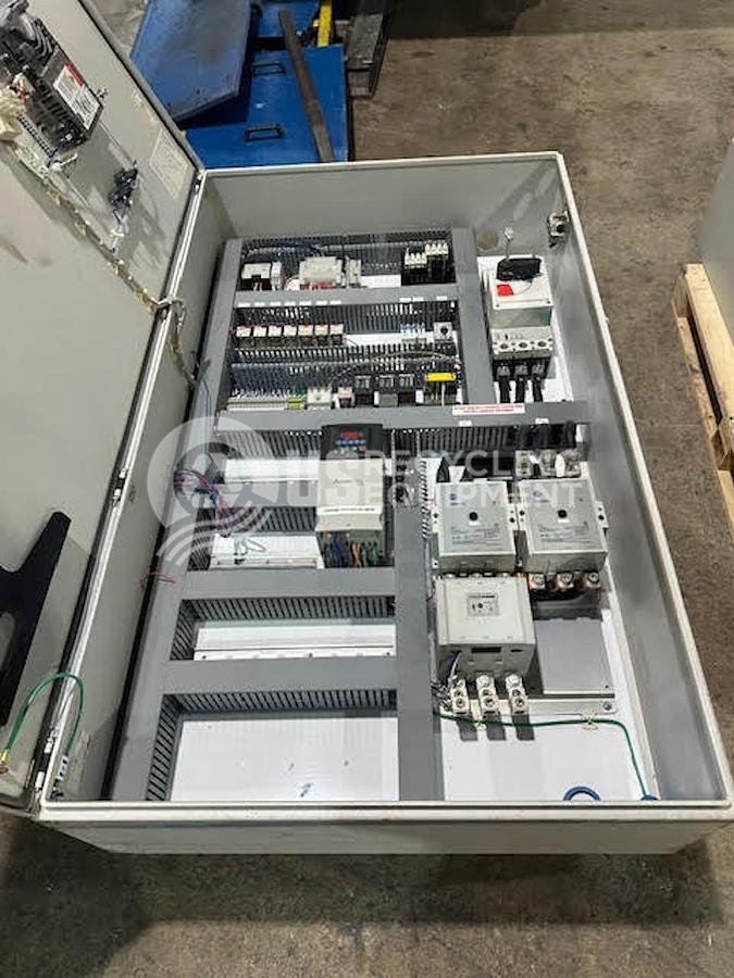 Used 2013 Vecoplan Two (2) VAZ 1600 M-FF Film & Fiber Single Shaft