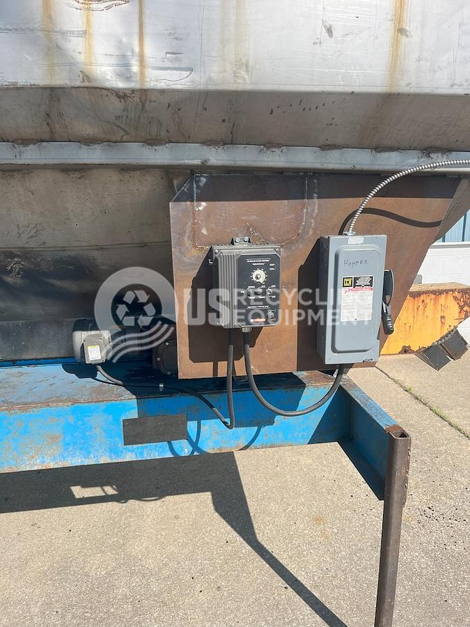 Used Unknown Manufacturer: Used 10' x 8' Spreader Body Hopper