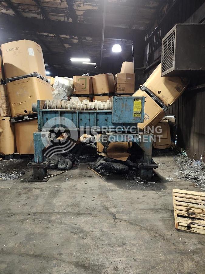 Used 1998 Shred-Tech ST100 Dual Shaft