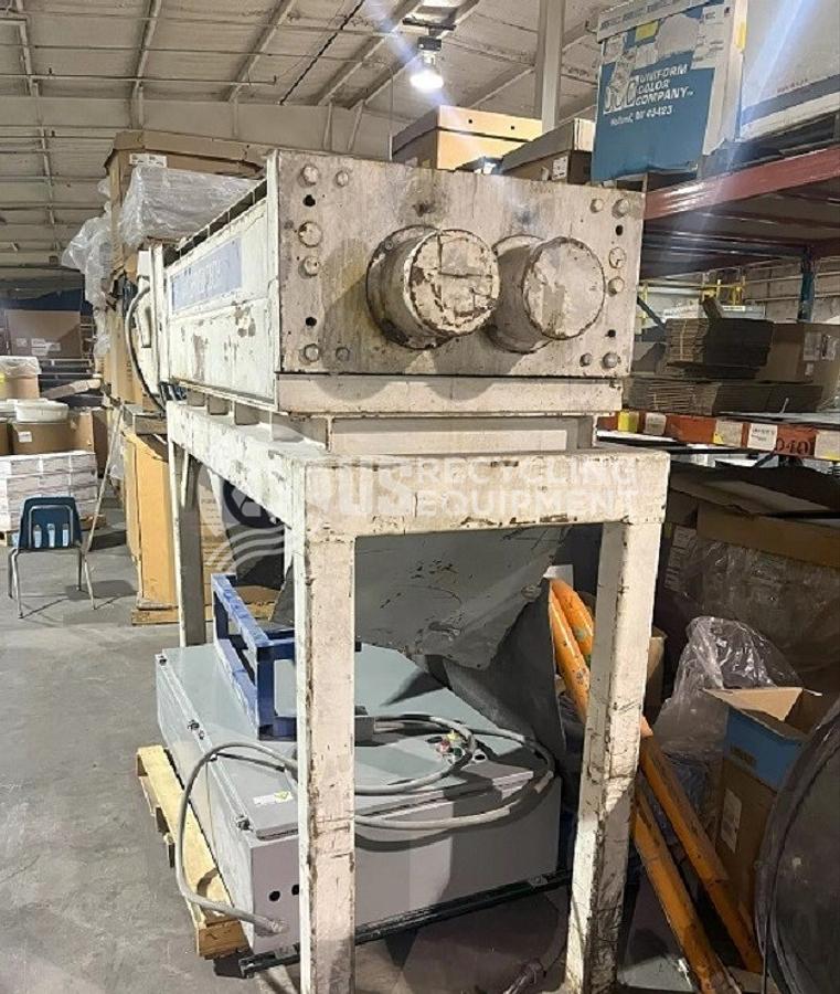 Used 2004 Shred Tech 75E Dual Shaft Shredder