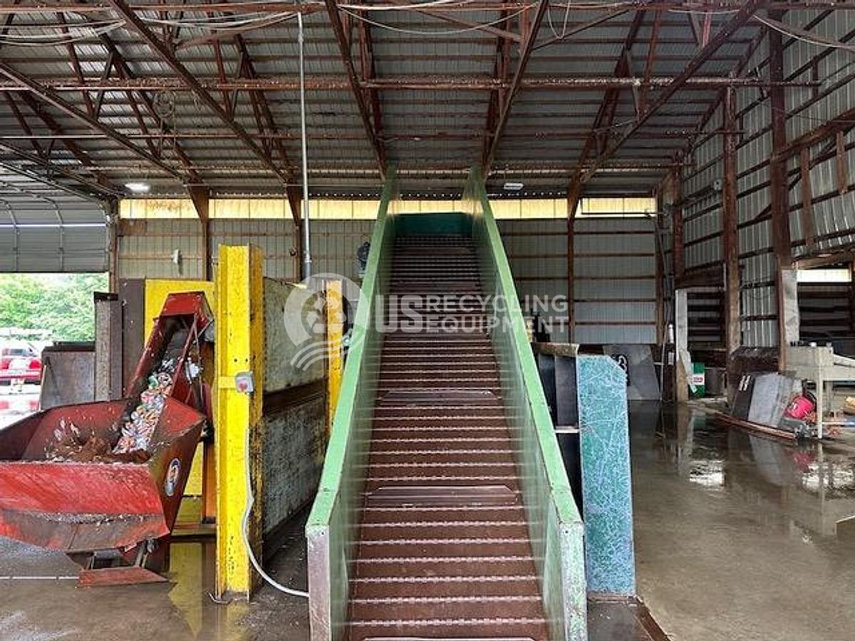 Used 2009 Harris Badger 100S-2-11/8 with Conveyor