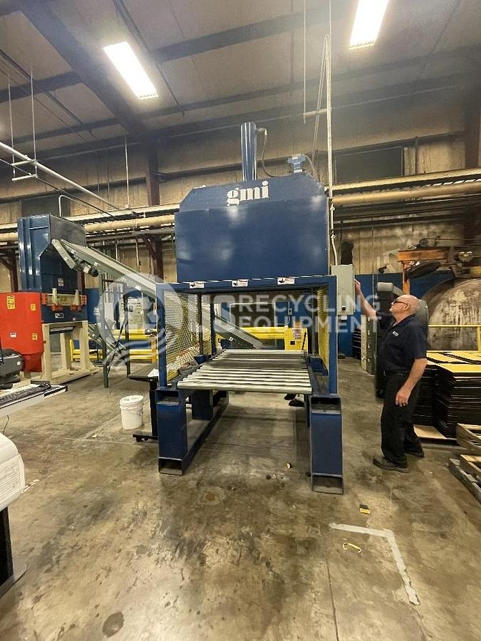 Used 2019 GMI Gomaplast 48X30-25T Guillotine
