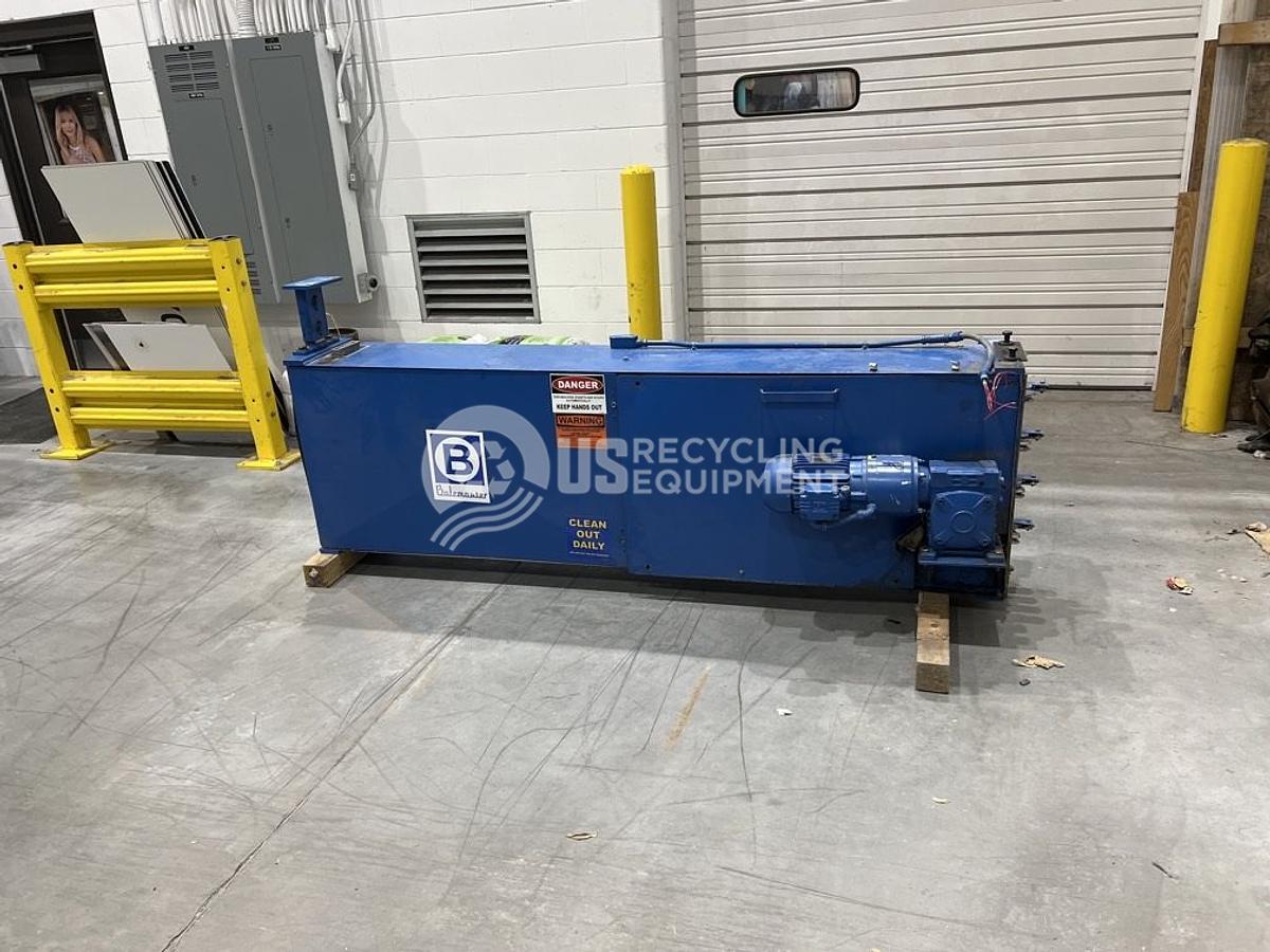 Refurbished 2010 Balemaster 4930G-8