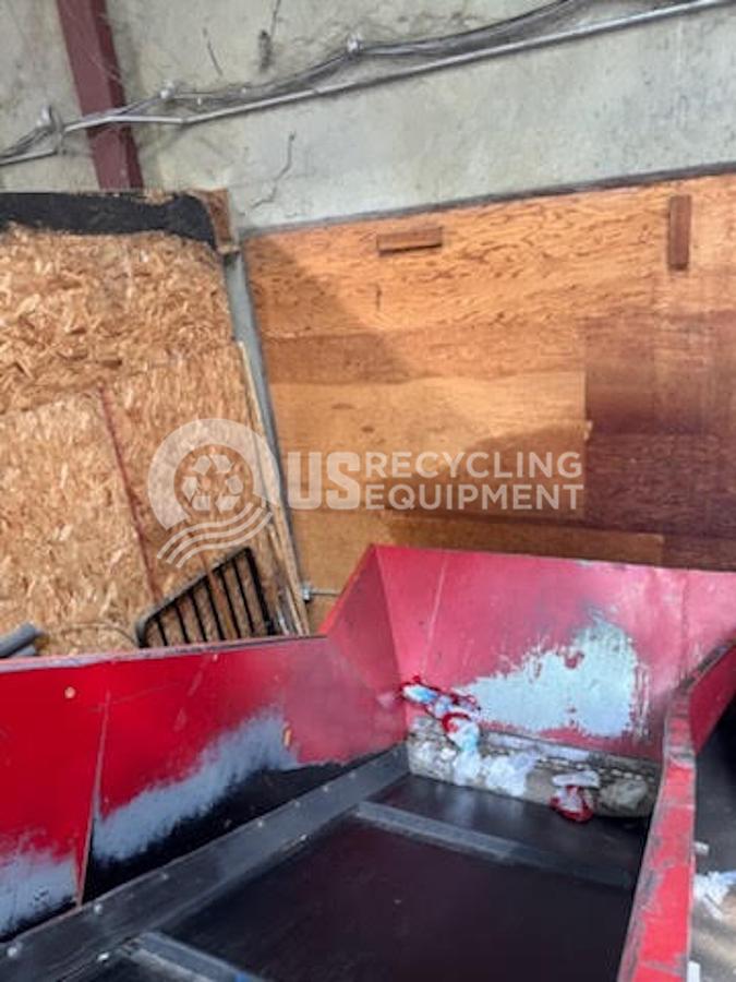 Used Max Pak HCE60FE-8 Full Penetration/Full Eject with Conveyor