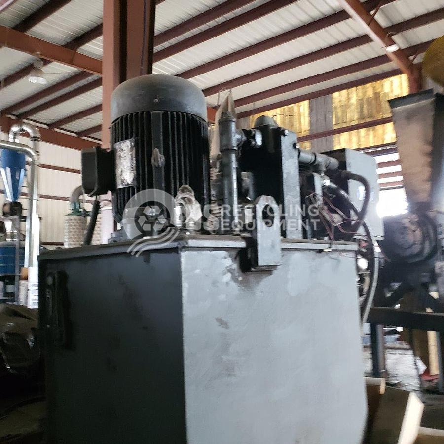 Used 1993 Harris HRB-918W-BRXT Horizontal 2 Ram