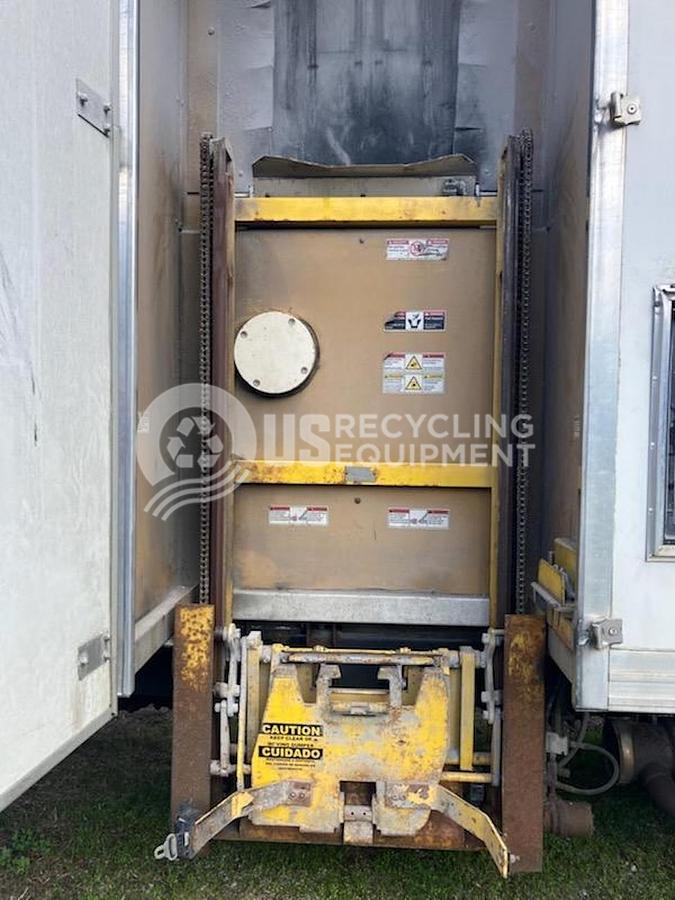 Used 2008 Vecoplan Navistar Chassis / Vecoplan 32" Shredder