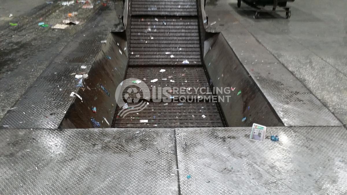 Used 1994 Harris HRB-511N-BR-BD with Titan Conveyor