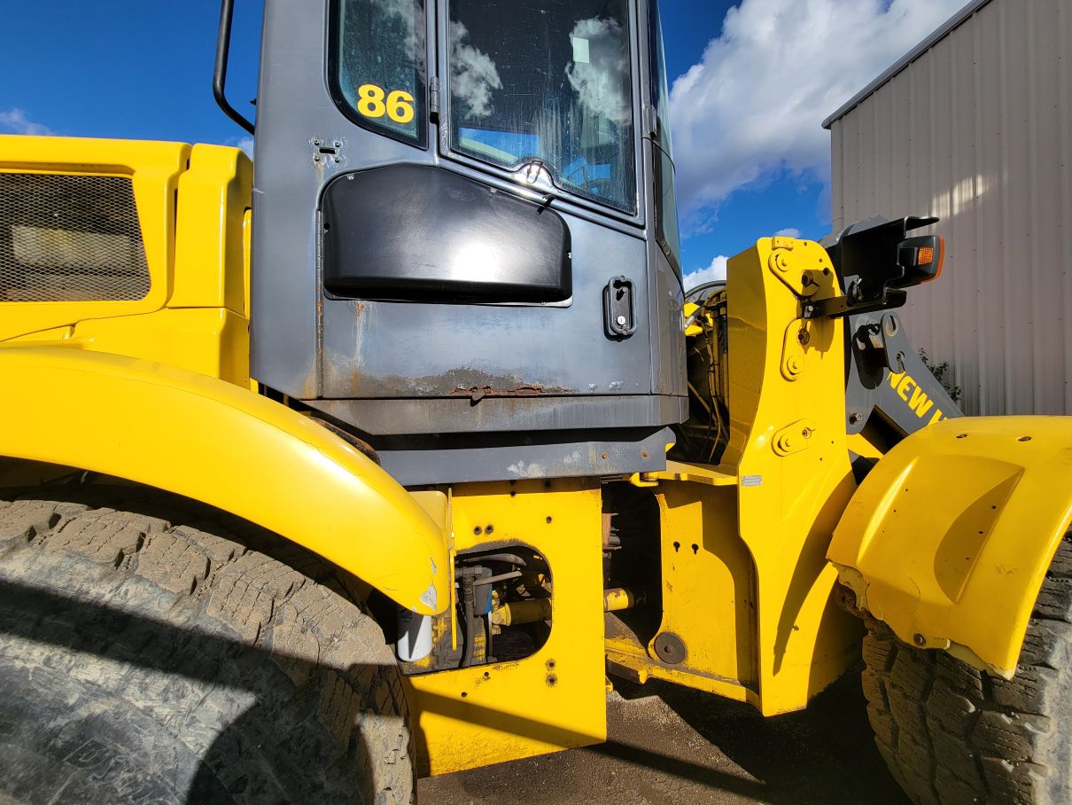 Used New Holland W-130D Front Loader