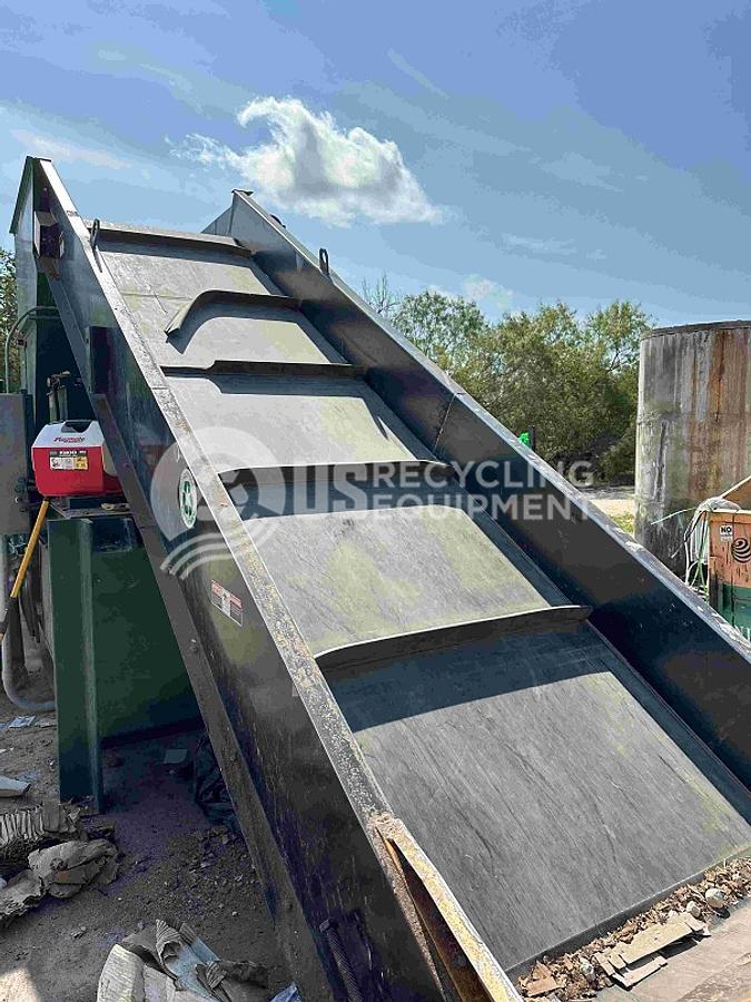 Used 2015 Max Pak HCE60FE-308 with Conveyor