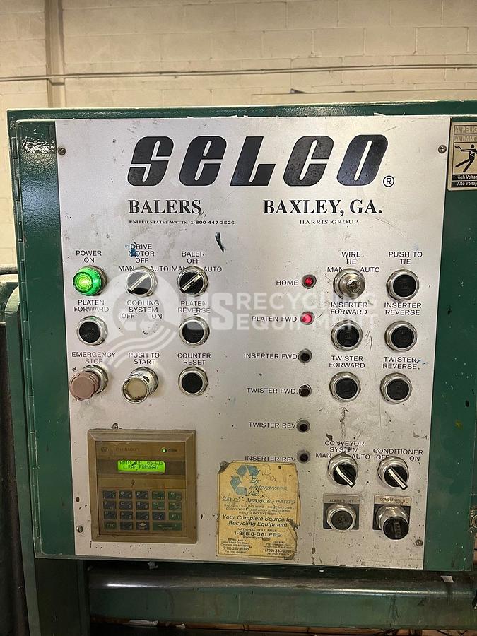 Used Selco HLO-518A-40 Auto Tie Baler with Fluffer & Conveyor