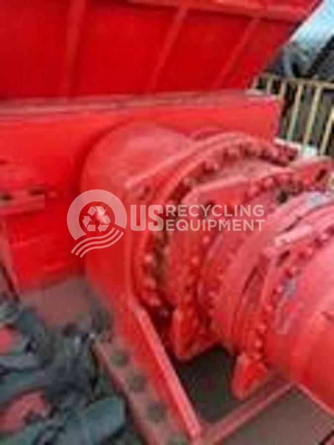 Used Eidal Dual Shaft Shredder with Conveyors