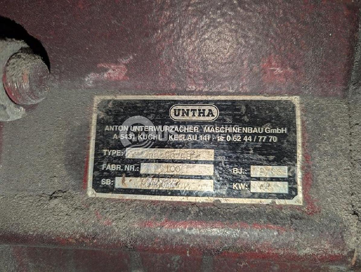 Used 2006 Untha RS450 4S Quad Shaft Shredder with Conveyor