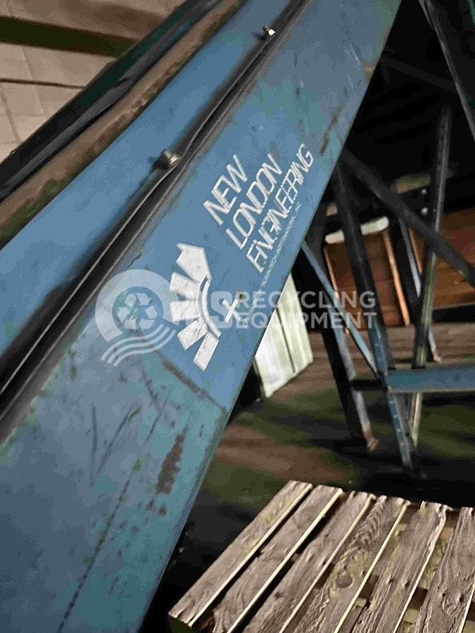 Used Unknown Manufacturer: Used ST-50 Dual Shaft with Conveyor