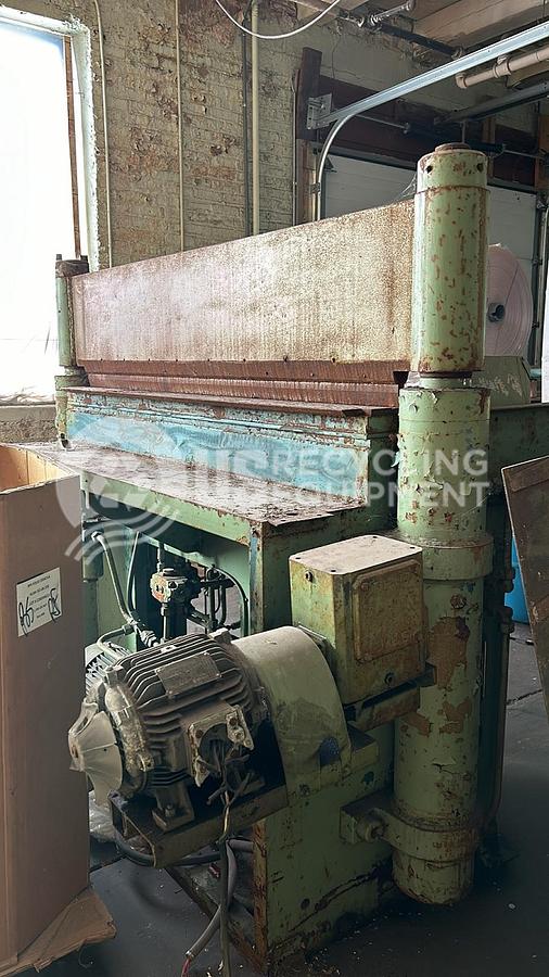 Used Unknown Manufacturer: Used Guillotine