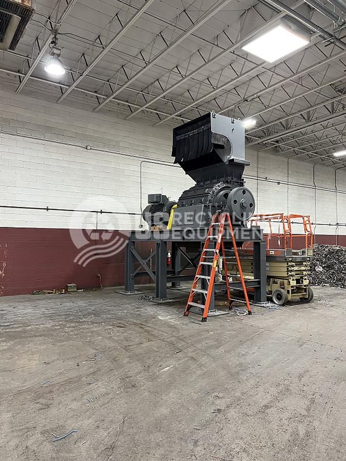 Refurbished SSI 5000-ED Dual Shaft Hook Sheer Shredder System