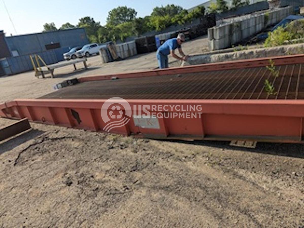 Used Yard King 36' Portable Hydraulic Ramp