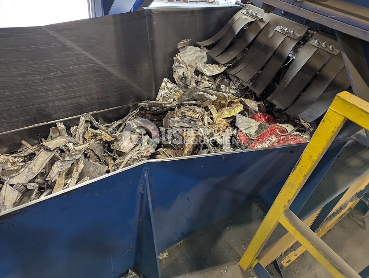 Used 2022 American Pulverizer Pre-Shredder/Conveyor System