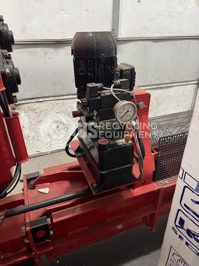 Used 2017 Runi SK240 EPS Cold Process Auger Compactor