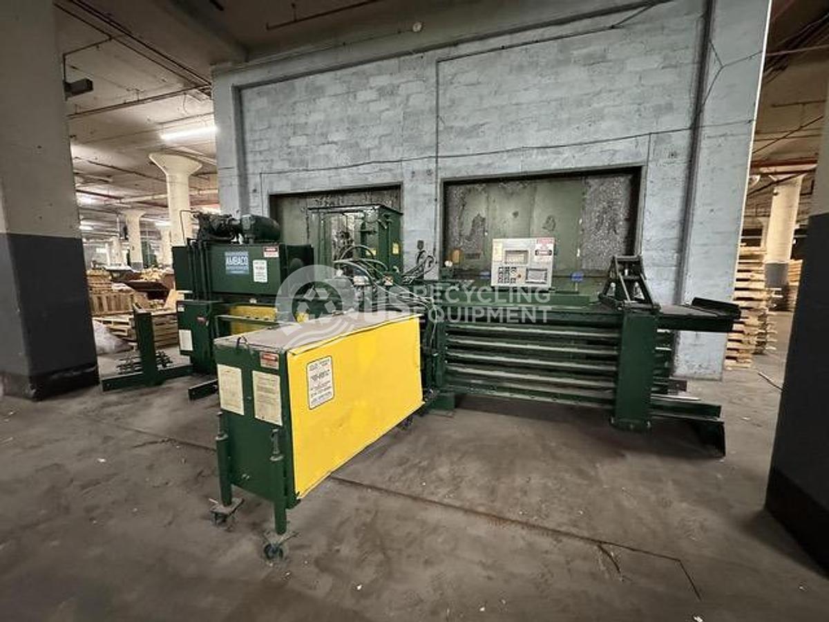 Used 72-OE-100 Horizontal Auto Tie