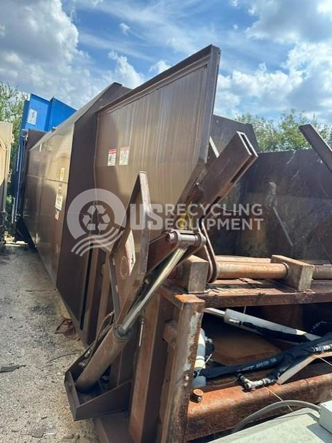 Refurbished 2018 Marathon RJ-250 Self Contained Compactor