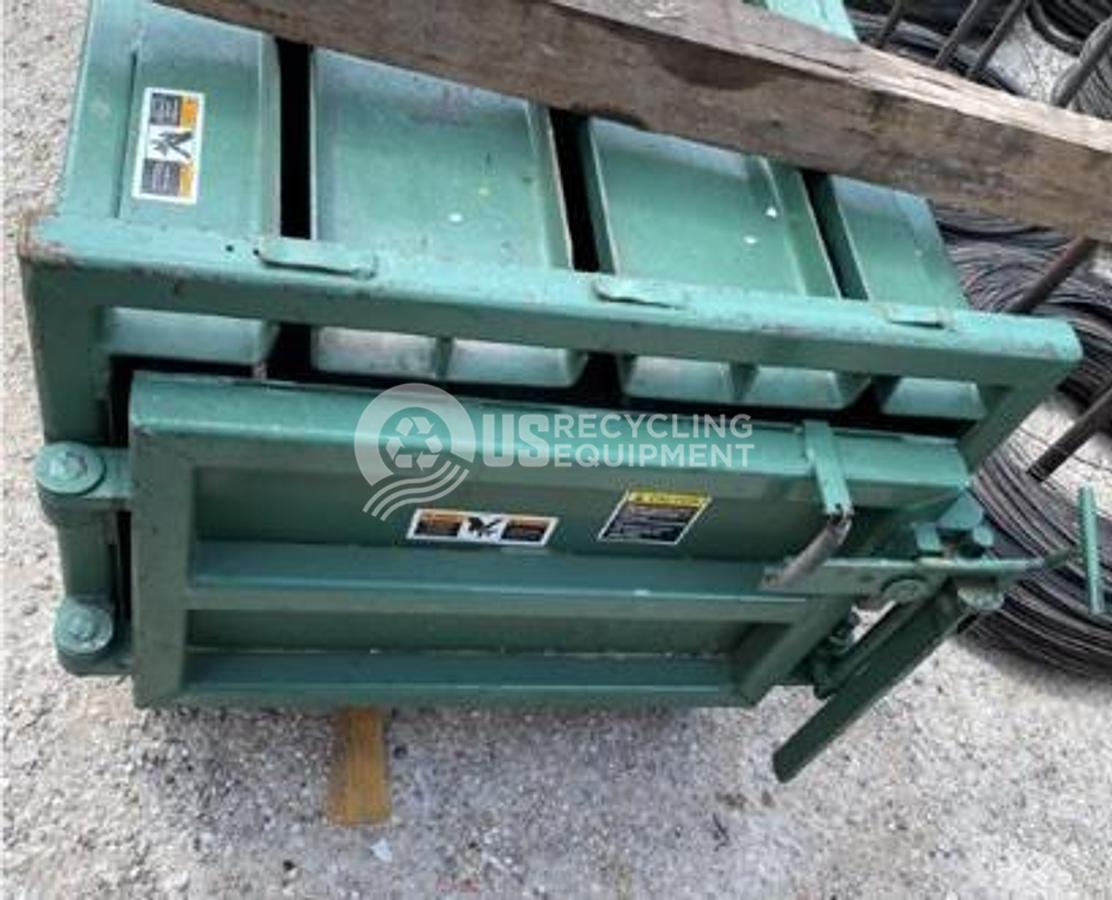 Used Economy Baler Mobile Mini Mite Closed Door Horizontal