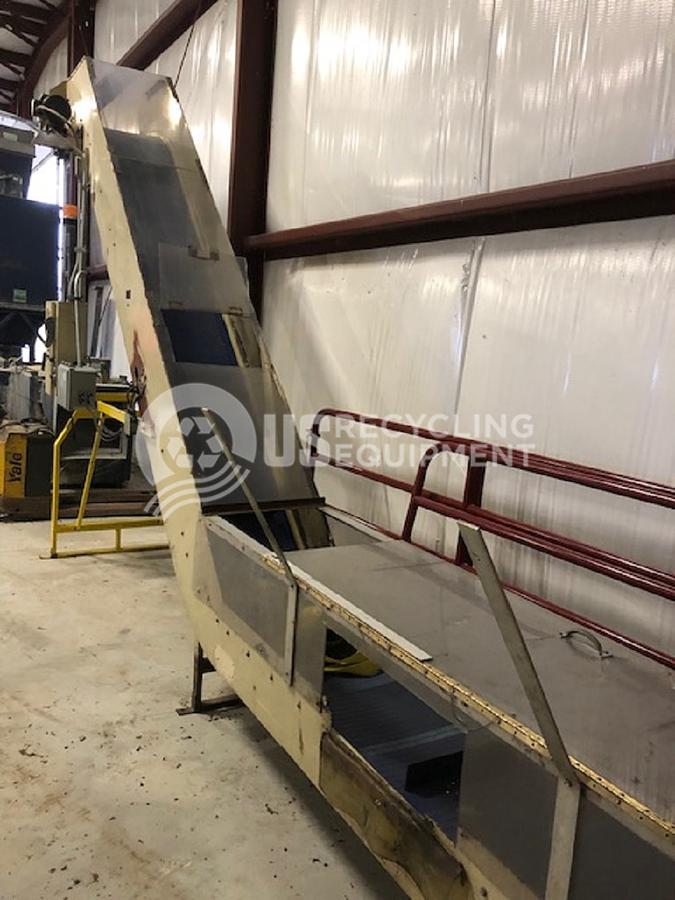 Used Unknown Manufacturer: Used 20' Hockey Stick Infeed Conveyor