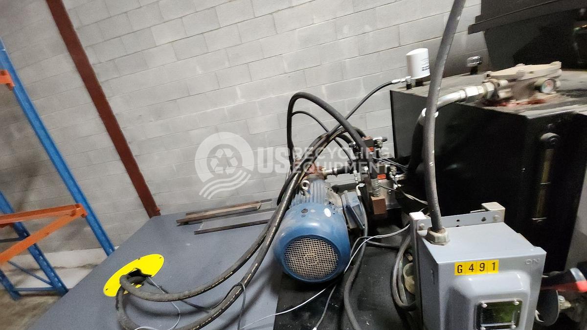 Used Industek IBH-1510 Horizontal