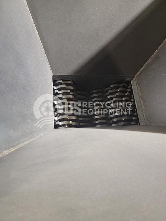 Used 2019 Untha 24HP Quad Shaft Shredder