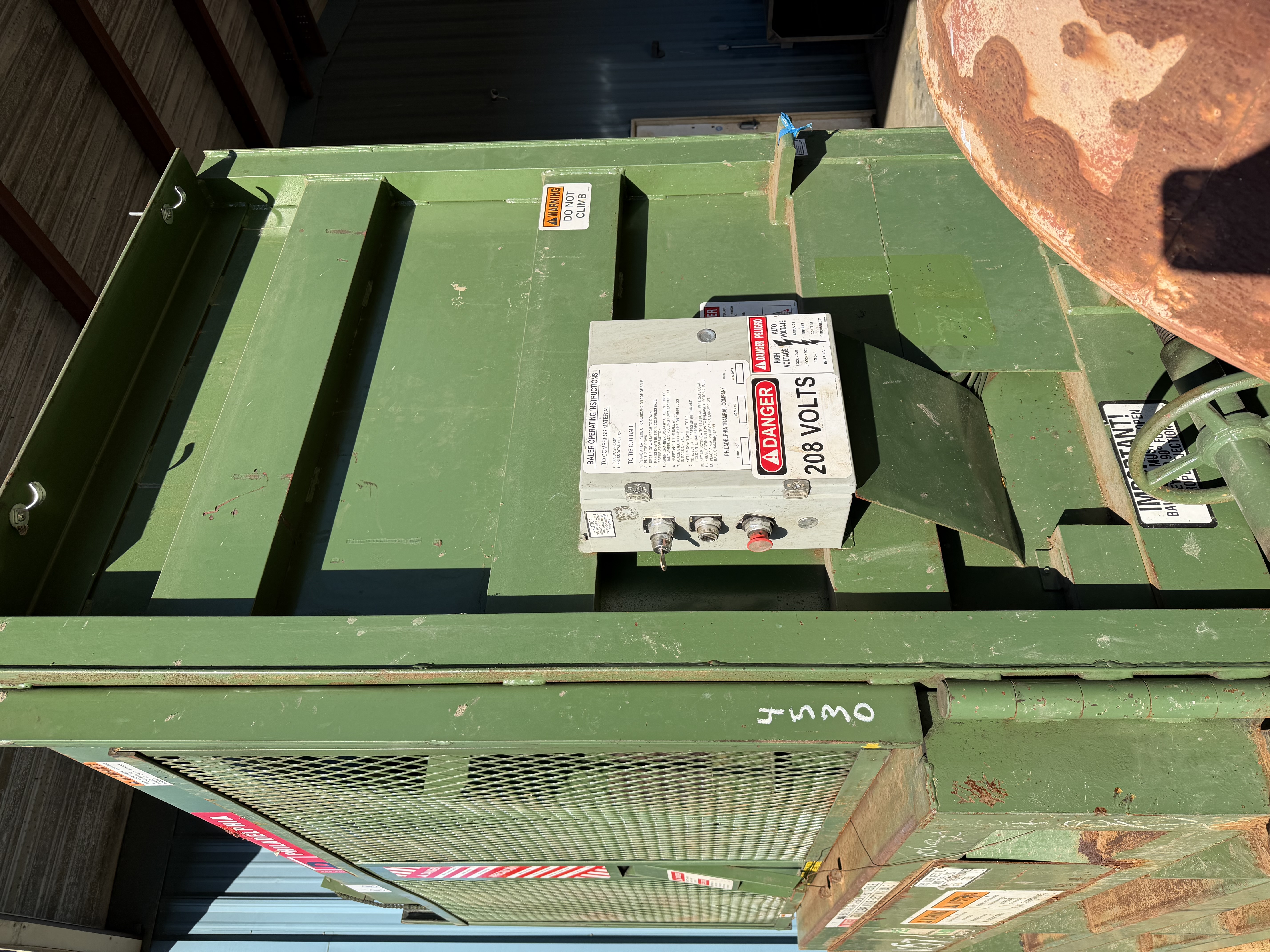 Used 2007 PTR 7200-IHD-7 Vertical Baler