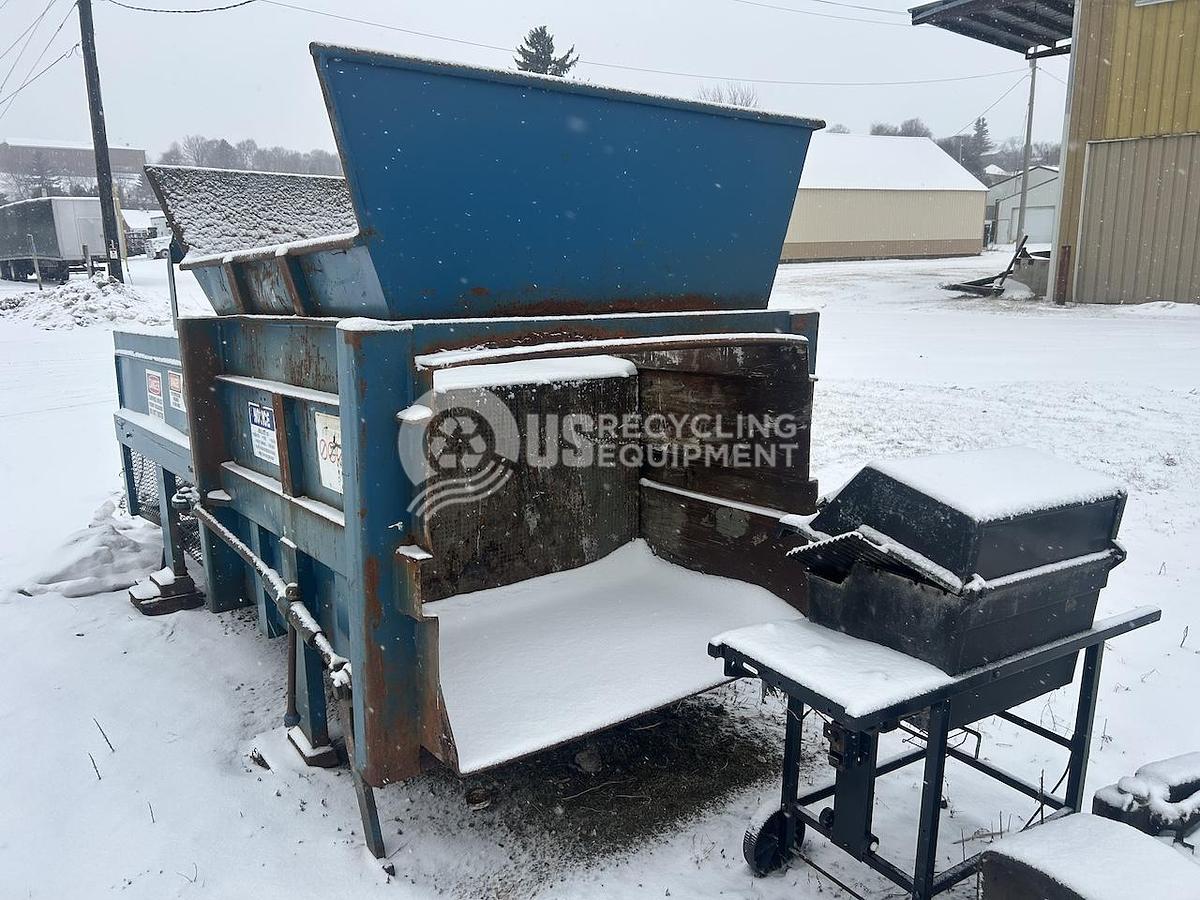 Used Unknown Manufacturer: Used 2 Yard Stationary