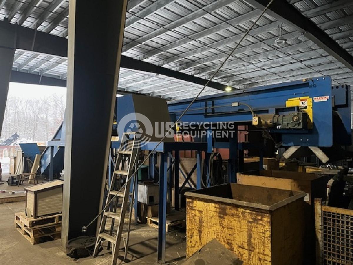 Used Unknown Manufacturer: Used 2 Man Sort Line