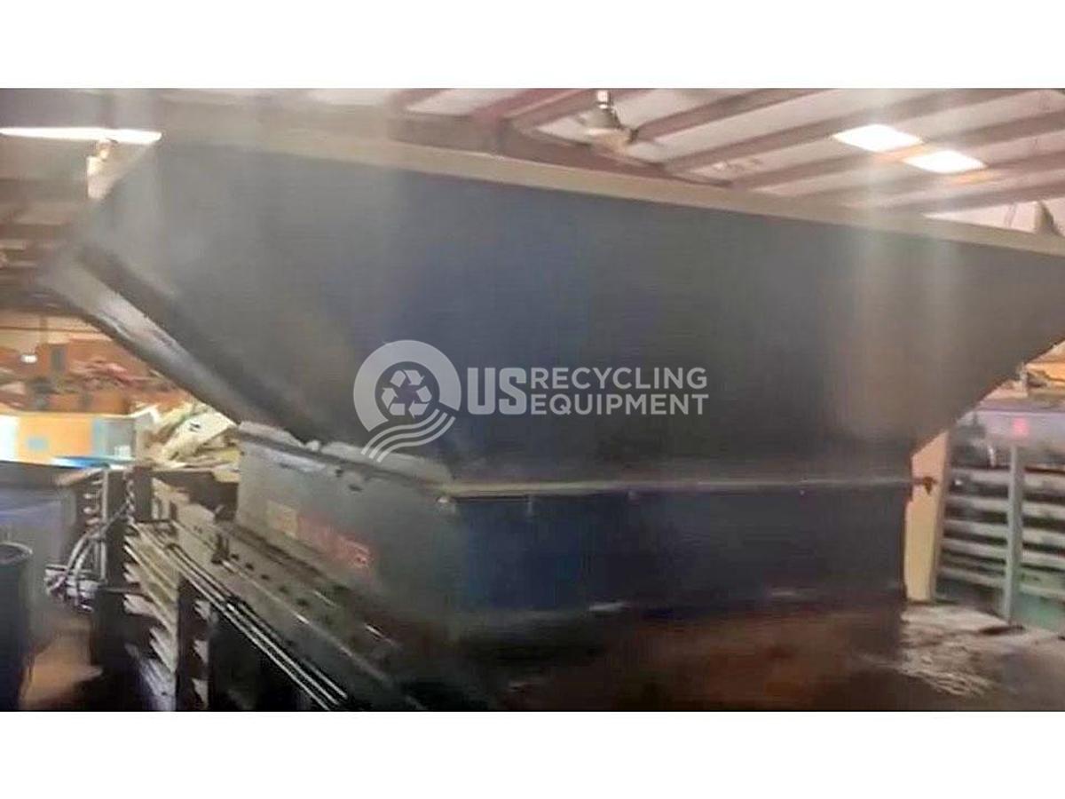 Used Max Pak HCE-4860-F Closed Door Horizontal