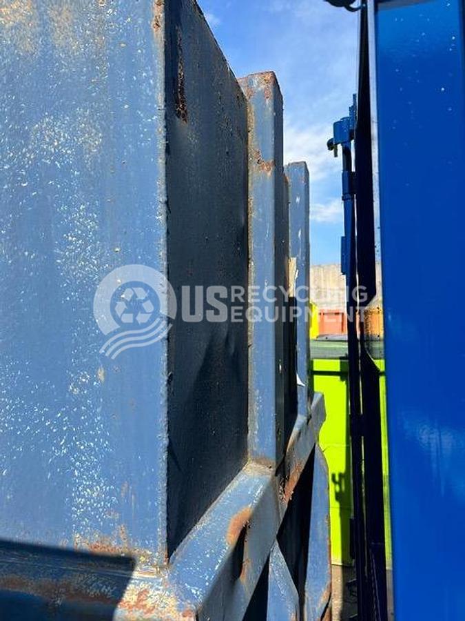 Used HydraPak Model 1500 2 Yard Stationary with 40 Yard Receiver Box