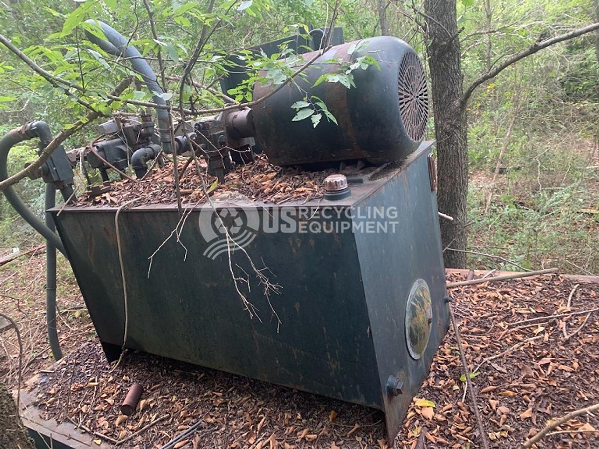 Used McClain 10 Yard Transfer Compacor