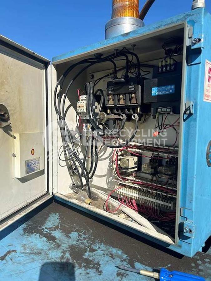 Used International TWO (2) 1295 Horizontal