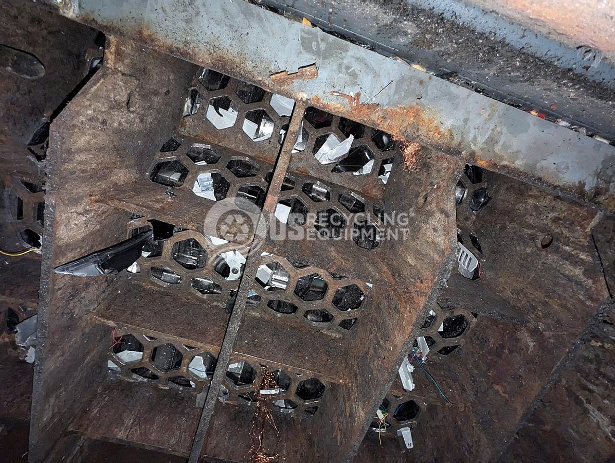 Used Unknown Manufacturer: Used 80HP Quad Shaft Shredder System