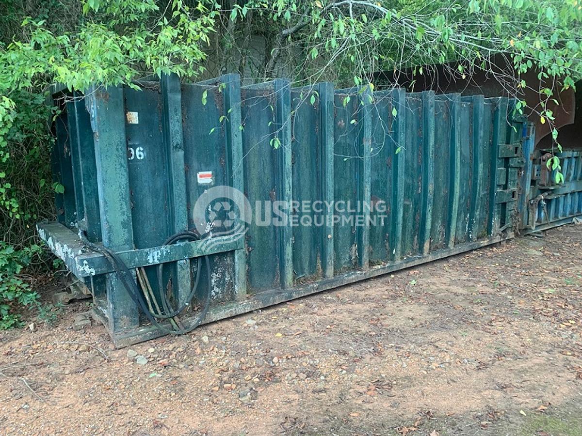 Used McClain 10 Yard Transfer Compacor