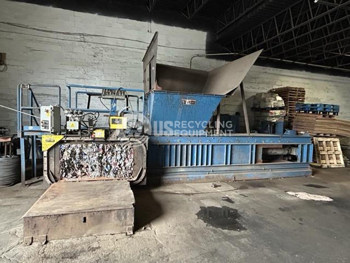 Used Harris Selco 2R-1050 Two Ram Horizontal Baler