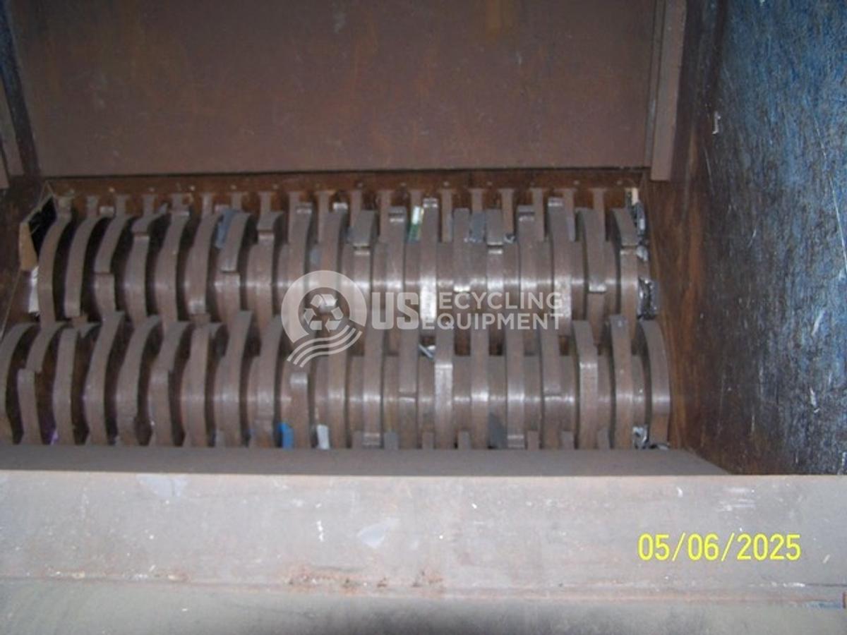 Used 2013 SSI Dual Shear Shredder w/Conveyor & Tipper