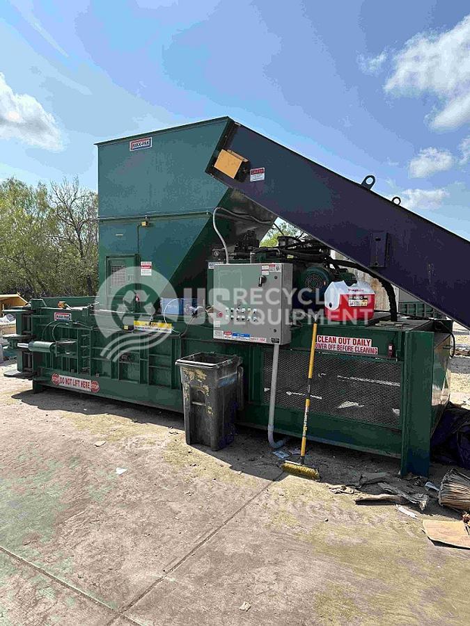 Used 2015 Max Pak HCE60FE-308 with Conveyor