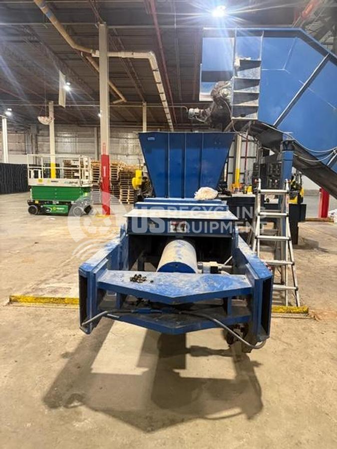 Used 1991 Mosley BD-100-2 "Bulldog" 2 Ram Horizontal Baler