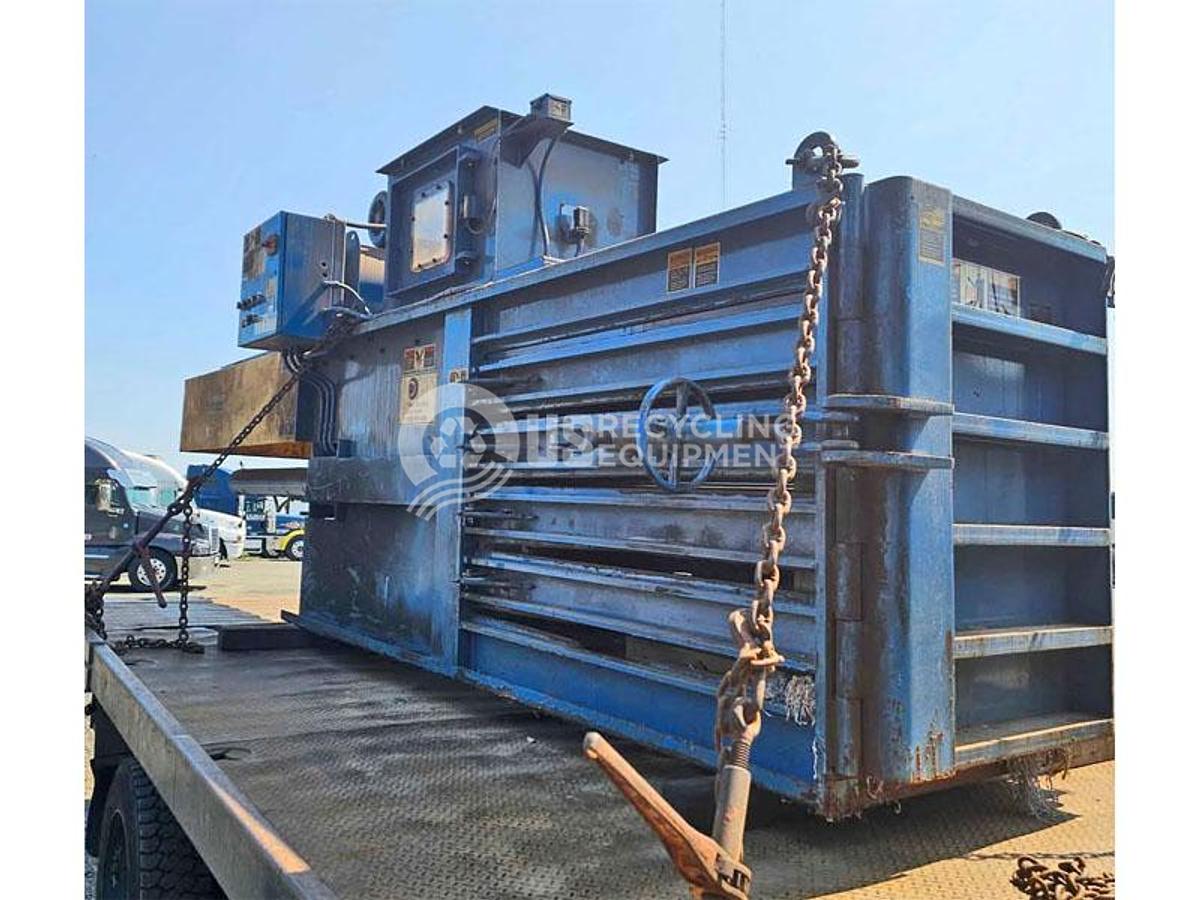 Used Selco HV-615 Closed Door Horizontal with Conveyor