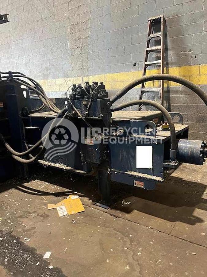 Used 2014 American Baler W828L-T75S 2 Ram Baler with Feed Conveyor